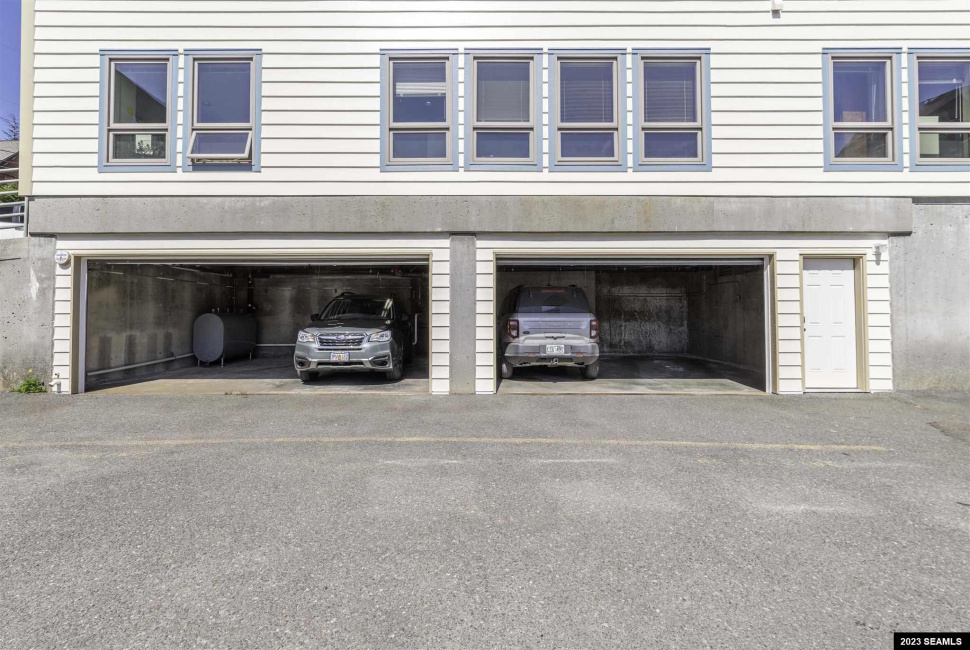 426 Main Street, Ketchikan, Alaska 99901-9999, ,Office/warehouse,Commercial/industrial,Main Street,23313