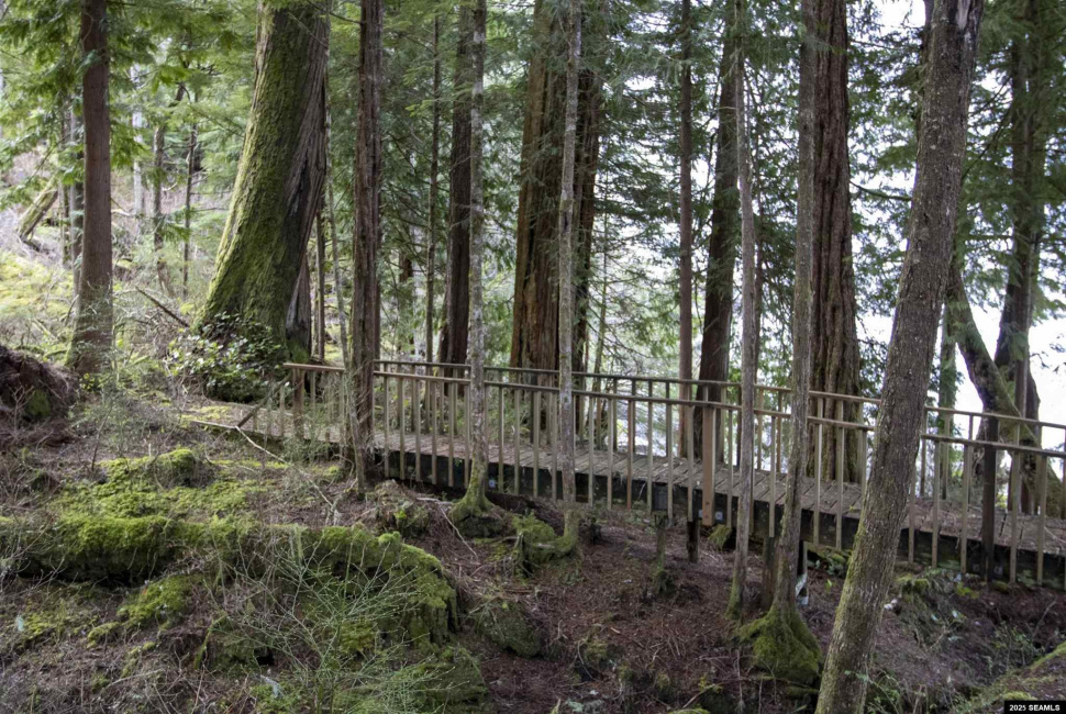 Lot 2 Beacon Hill Lane, Ketchikan, Alaska 99901, ,Single Family/duplex,Land,Beacon Hill Lane,25020