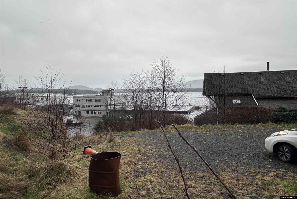 118 Elliot Street, Ketchikan, Alaska 99901, ,Single Family/duplex,Land,Elliot Street,25029