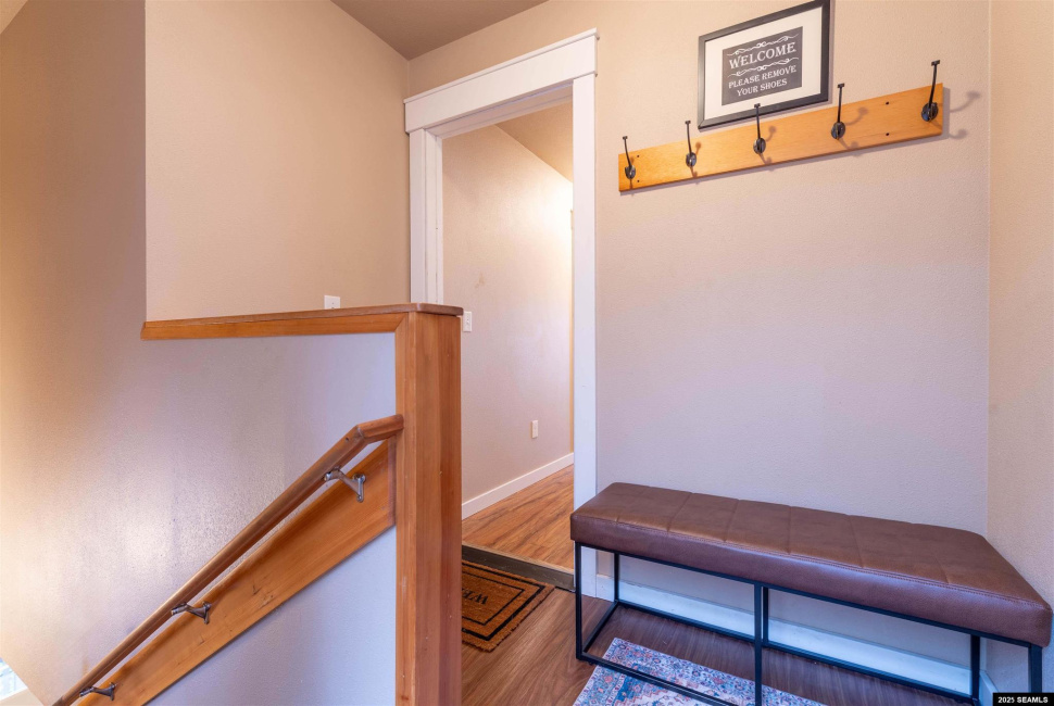 1254-1256 Water Street, Ketchikan, 99901, 5 Bedrooms Bedrooms, ,6 BathroomsBathrooms,Townhome,Residential,Water Street,25103