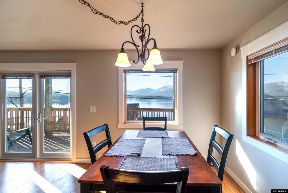 1254-1256 Water Street, Ketchikan, 99901, 5 Bedrooms Bedrooms, ,6 BathroomsBathrooms,Townhome,Residential,Water Street,25103