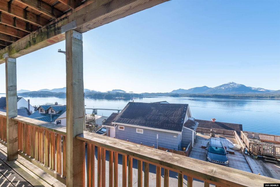 1254-1256 Water Street, Ketchikan, 99901, 5 Bedrooms Bedrooms, ,6 BathroomsBathrooms,Townhome,Residential,Water Street,25103