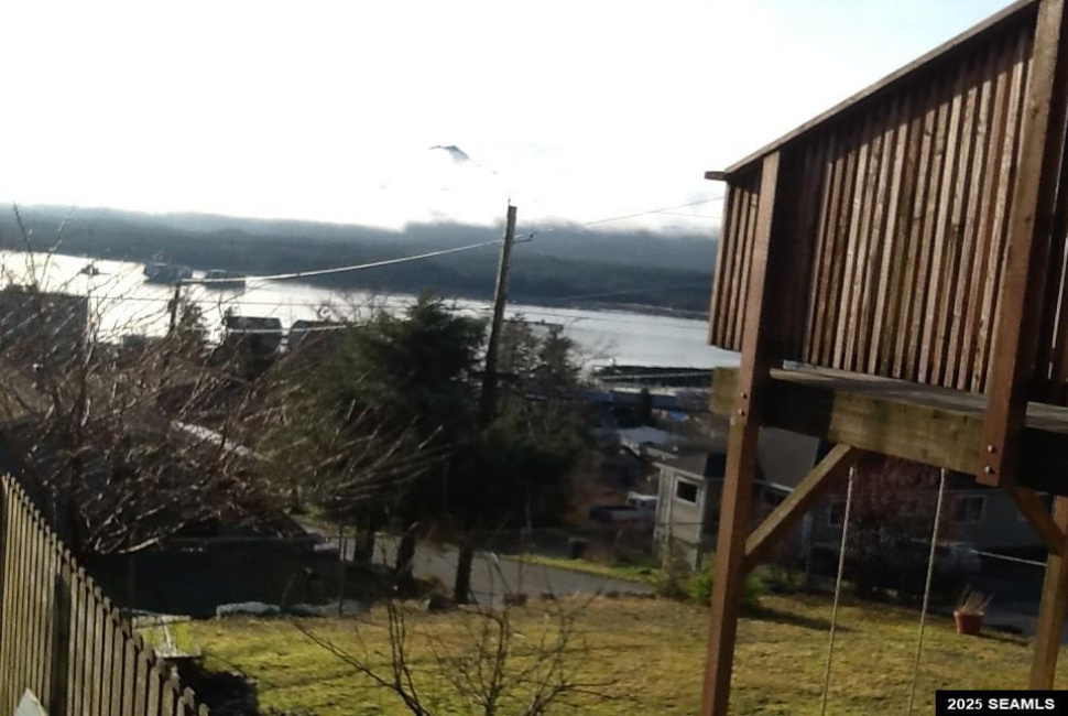 2336 Fourth Avenue, Ketchikan, 99901, 3 Bedrooms Bedrooms, 0 ,2 BathroomsBathrooms,Townhome,Residential,Fourth Avenue,0,25261