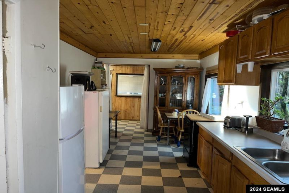 1123/1125 Woodland Avenue, Ketchikan, Alaska 99901, ,Duplex,Multifamily,Woodland Avenue,24190