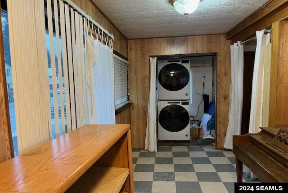 1123/1125 Woodland Avenue, Ketchikan, Alaska 99901, ,Duplex,Multifamily,Woodland Avenue,24190
