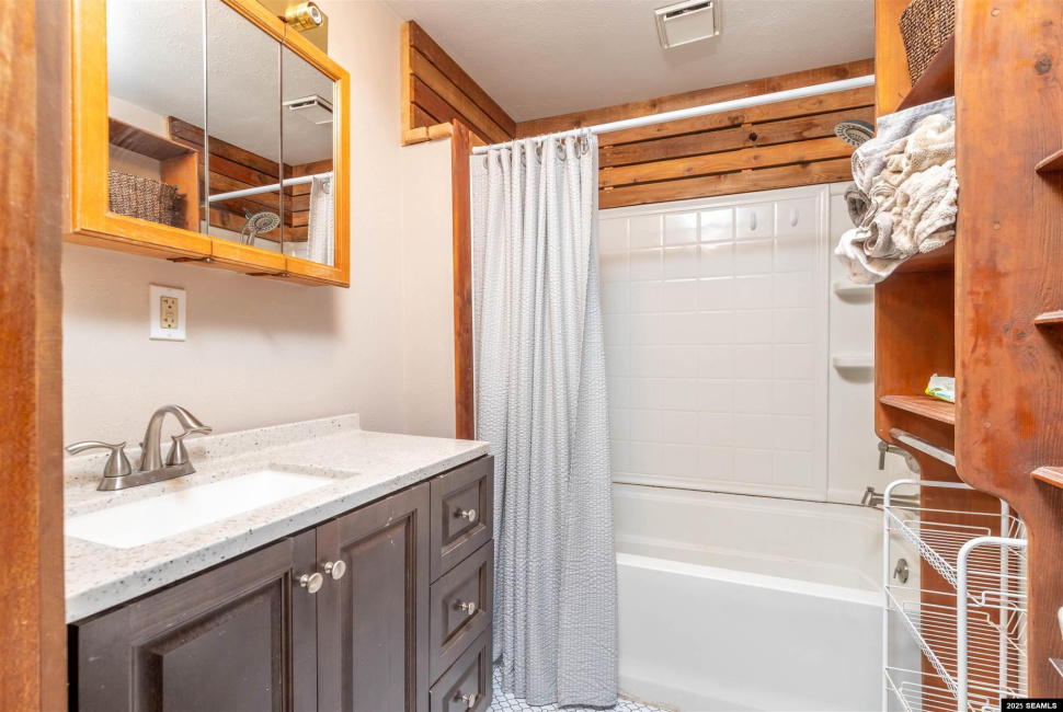 930-936 Freeman Street, Ketchikan, Alaska 99901, 0 , 0 ,0,Triplex,Multifamily,Freeman Street,0,25325