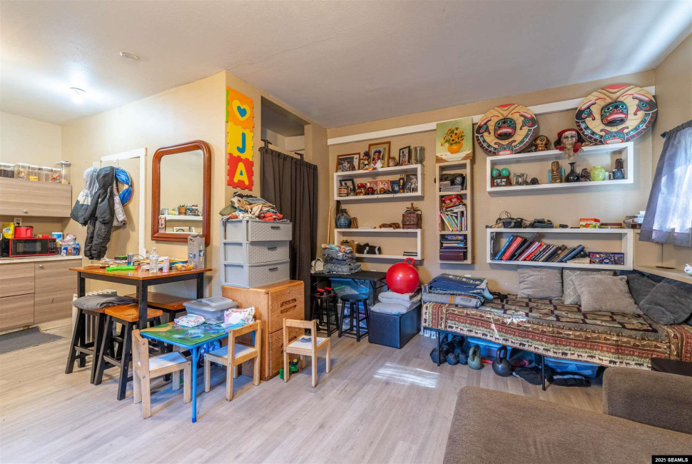 930-936 Freeman Street, Ketchikan, Alaska 99901, 0 , 0 ,0,Triplex,Multifamily,Freeman Street,0,25325