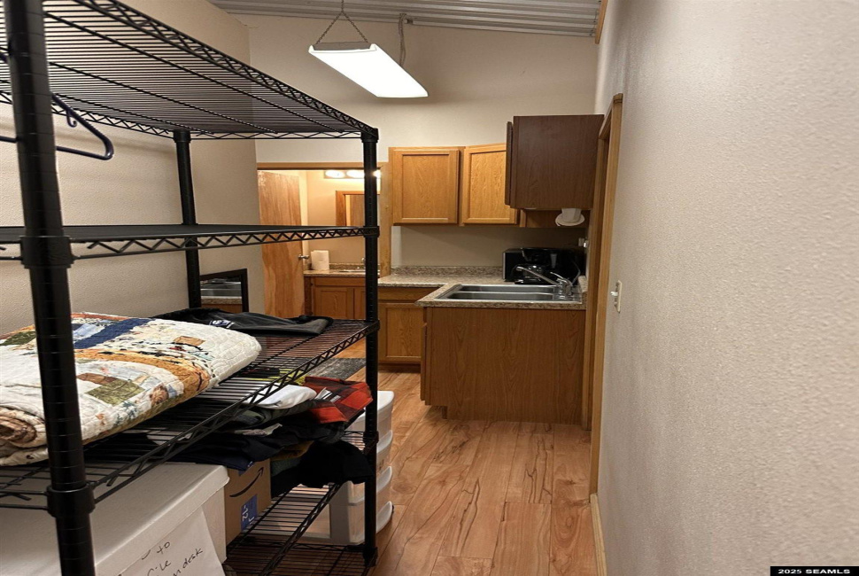 UNIT 106, TOTEM Mud Bay Road, Ketchikan, Alaska 99901, ,Office/warehouse,Commercial/industrial,Mud Bay Road,25443