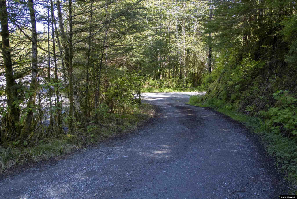 1402 Pond Reef Road, Ketchikan, 99901, 7 Bedrooms Bedrooms, ,5 BathroomsBathrooms,Single Family,Residential,Pond Reef Road,25493