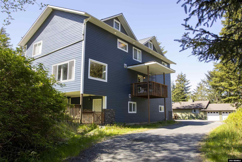 1402 Pond Reef Road, Ketchikan, 99901, 7 Bedrooms Bedrooms, ,5 BathroomsBathrooms,Single Family,Residential,Pond Reef Road,25493