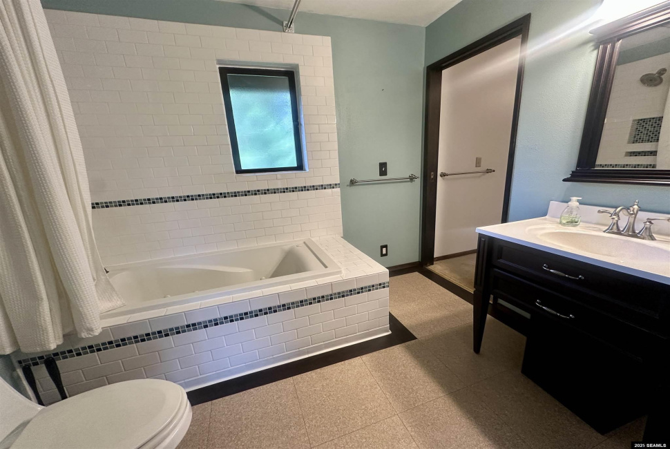 4943 Tongass Hwy., Ketchikan, 99901, 3 Bedrooms Bedrooms, 0 ,2 BathroomsBathrooms,Single Family,Residential,Tongass Hwy.,0,25581