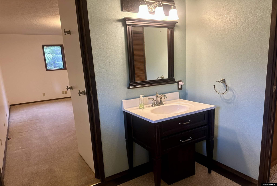 4943 Tongass Hwy., Ketchikan, 99901, 3 Bedrooms Bedrooms, 0 ,2 BathroomsBathrooms,Single Family,Residential,Tongass Hwy.,0,25581