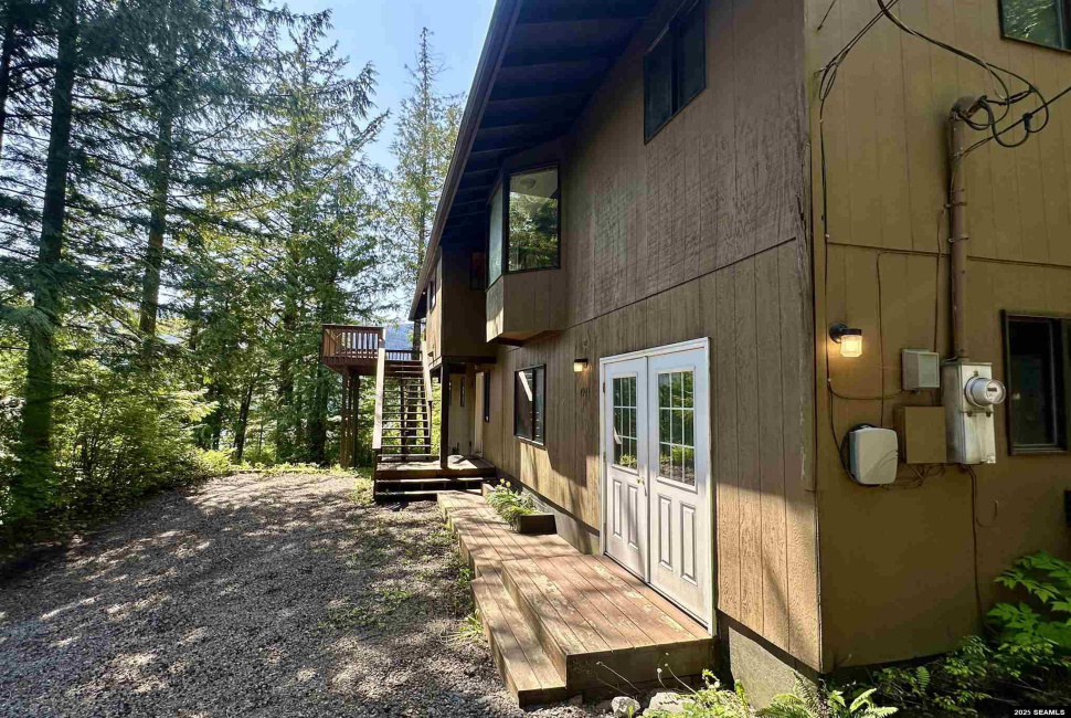 4943 Tongass Hwy., Ketchikan, 99901, 3 Bedrooms Bedrooms, 0 ,2 BathroomsBathrooms,Single Family,Residential,Tongass Hwy.,0,25581