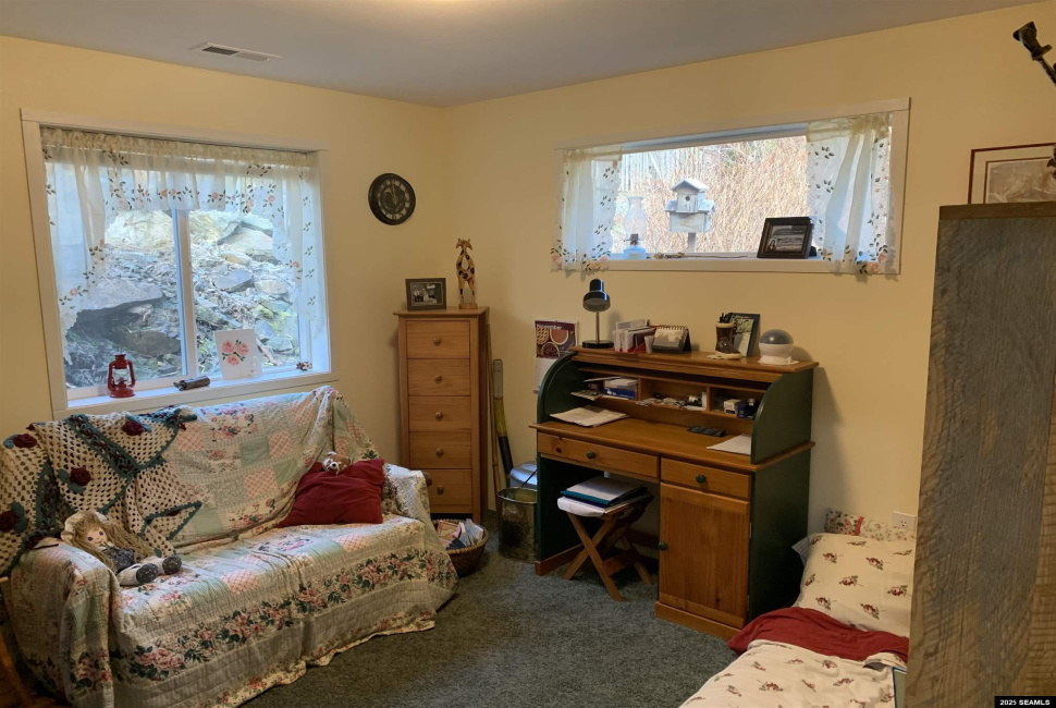 403 Rainy Lane, Thorne Bay, 99919, 3 Bedrooms Bedrooms, 0 ,1 BathroomBathrooms,Single Family,Residential,Rainy Lane,0,25676