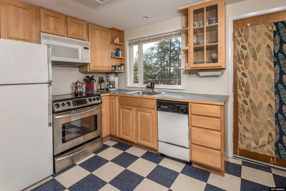 1770/1772 2nd Avenue, Ketchikan, Alaska 99901, 0 , 0 ,0,Duplex,Multifamily,2nd Avenue,0,25751