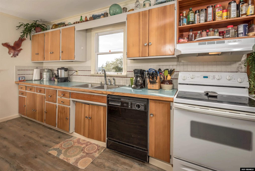1770/1772 2nd Avenue, Ketchikan, Alaska 99901, 0 , 0 ,0,Duplex,Multifamily,2nd Avenue,0,25751