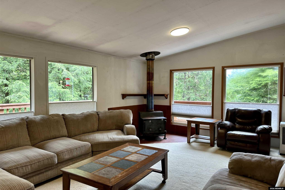 1350 Woodside Drive, Ketchikan, 99901, 2 Bedrooms Bedrooms, 0 ,1 BathroomBathrooms,Single Family,Residential,Woodside Drive,0,24531