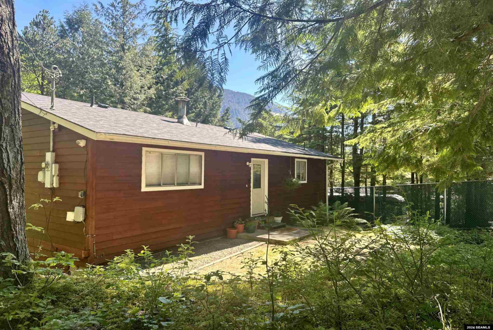 1350 Woodside Drive, Ketchikan, 99901, 2 Bedrooms Bedrooms, 0 ,1 BathroomBathrooms,Single Family,Residential,Woodside Drive,0,24531