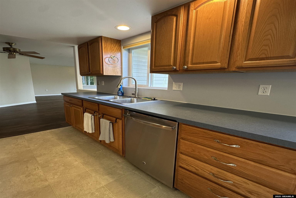 22 Clover View Road, Ketchikan, 99901, 3 Bedrooms Bedrooms, 0 ,3 BathroomsBathrooms,Single Family,Residential,Clover View Road,0,25781