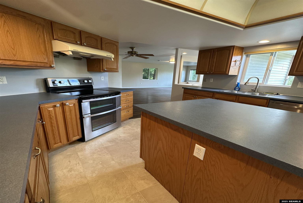 22 Clover View Road, Ketchikan, 99901, 3 Bedrooms Bedrooms, 0 ,3 BathroomsBathrooms,Single Family,Residential,Clover View Road,0,25781