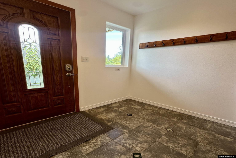 22 Clover View Road, Ketchikan, 99901, 3 Bedrooms Bedrooms, 0 ,3 BathroomsBathrooms,Single Family,Residential,Clover View Road,0,25781