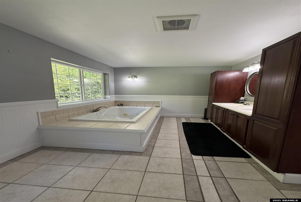 764/766 Forest Avenue, Ketchikan, Alaska 99901, 0 , 0 ,0,Duplex,Multifamily,Forest Avenue,0,25817
