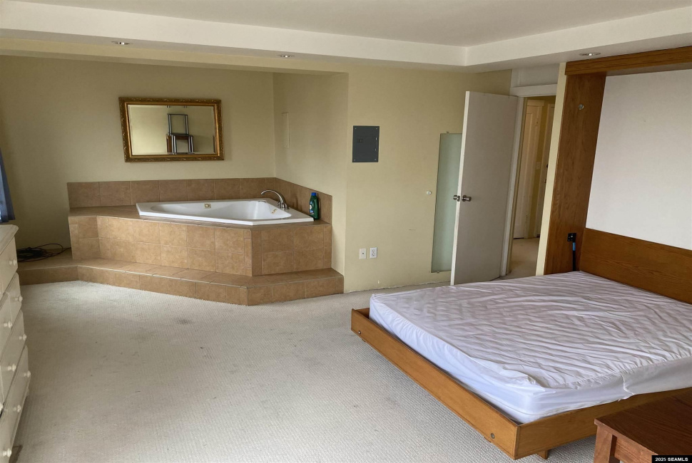 320 Bawden Street, Ketchikan, 99901, 1 Bedroom Bedrooms, 0 ,1 BathroomBathrooms,Condominium,Residential,Bawden Street,0,25915