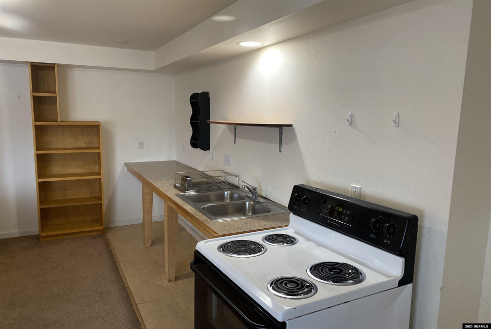 320 Bawden Street, Ketchikan, 99901, 1 Bedroom Bedrooms, 0 ,1 BathroomBathrooms,Condominium,Residential,Bawden Street,0,25915