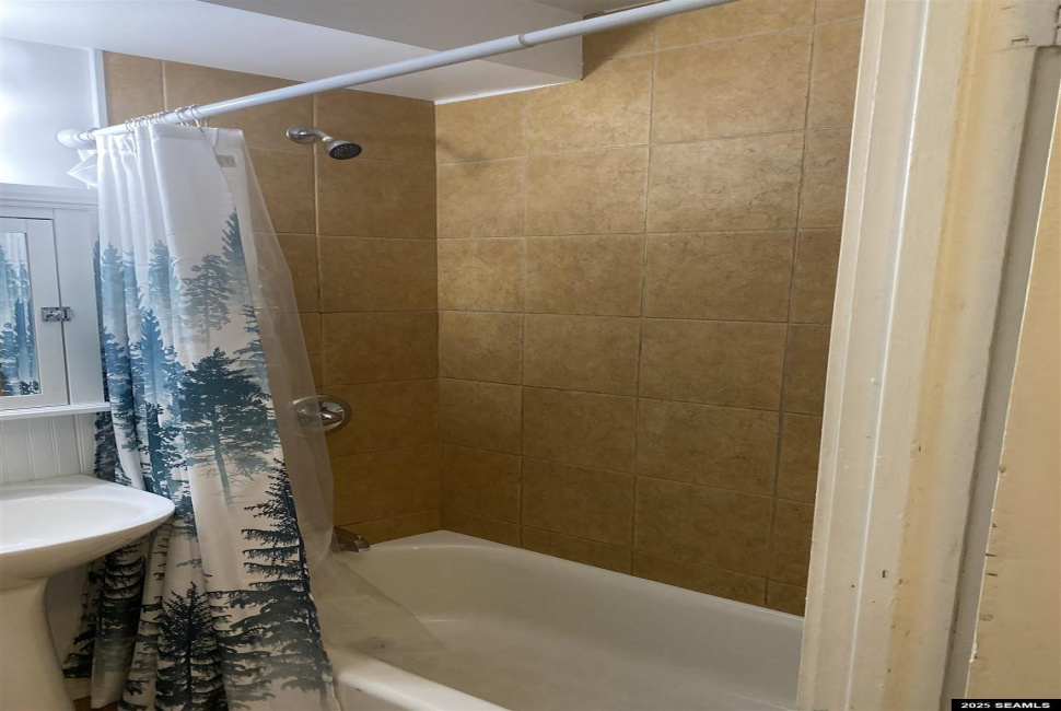 320 Bawden Street, Ketchikan, 99901, 1 Bedroom Bedrooms, 0 ,1 BathroomBathrooms,Condominium,Residential,Bawden Street,0,25915