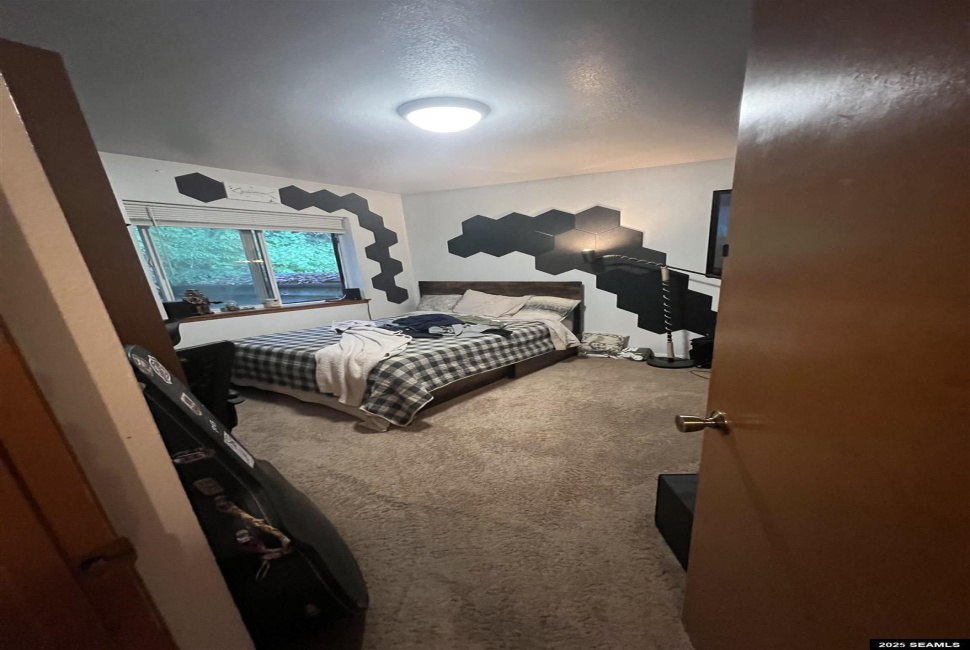 3758/3760 Denali Avenue, Ketchikan, Alaska 99901, 0 , 0 ,0,Duplex,Multifamily,Denali Avenue,0,25919