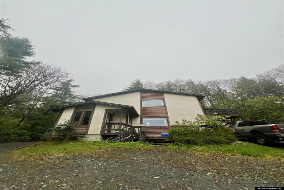 3758/3760 Denali Avenue, Ketchikan, Alaska 99901, 0 , 0 ,0,Duplex,Multifamily,Denali Avenue,0,25919