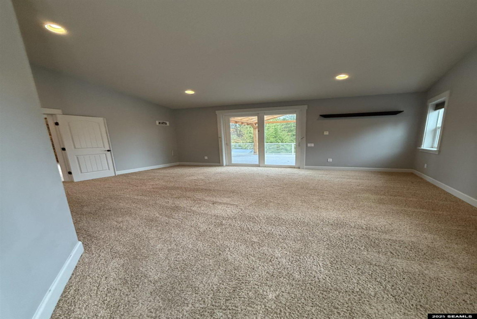 243 Mattle Road, Ketchikan, Alaska 99901, 0 , 0 ,0,Duplex,Multifamily,Mattle Road,0,25938