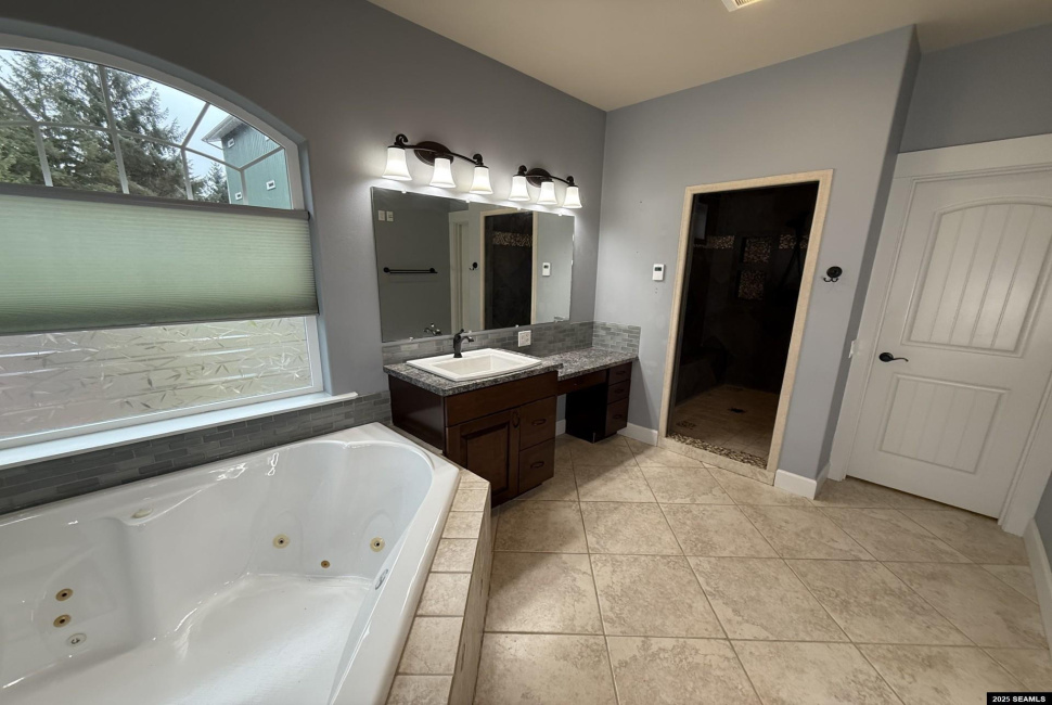 243 Mattle Road, Ketchikan, Alaska 99901, 0 , 0 ,0,Duplex,Multifamily,Mattle Road,0,25938