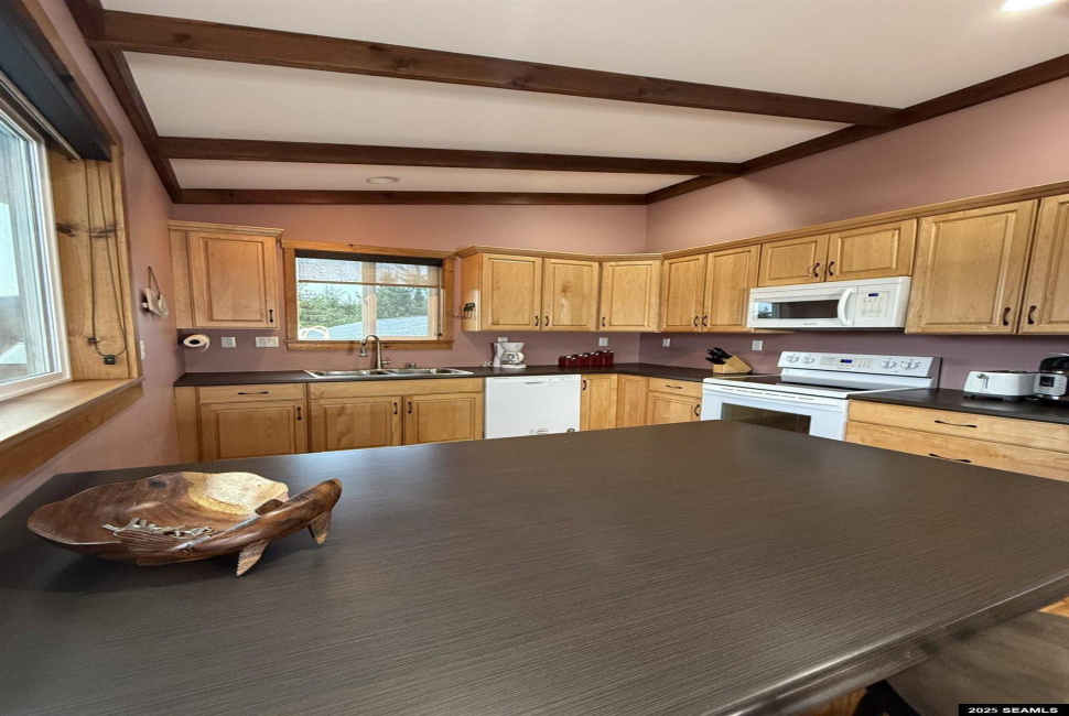 243 Mattle Road, Ketchikan, Alaska 99901, 0 , 0 ,0,Duplex,Multifamily,Mattle Road,0,25938