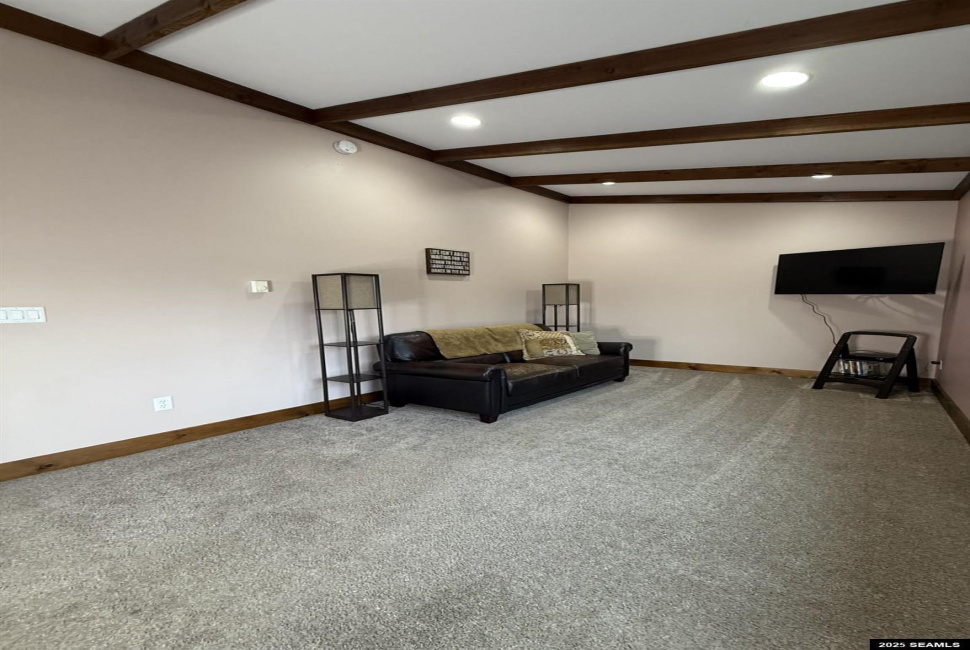 243 Mattle Road, Ketchikan, Alaska 99901, 0 , 0 ,0,Duplex,Multifamily,Mattle Road,0,25938