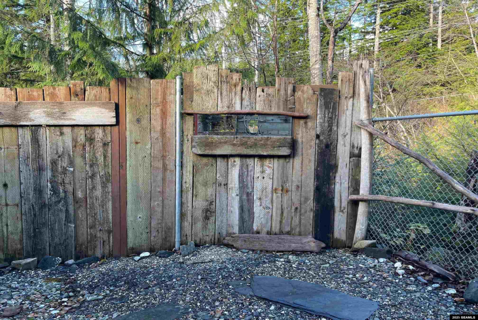 1296 Fifth Street, Ketchikan, Alaska 99901, 0 , 0 ,0,Duplex,Multifamily,Fifth Street,0,25981