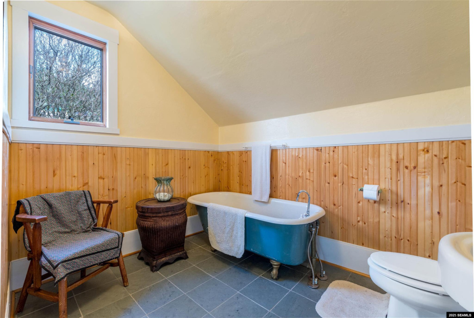 525 Grant Street, Ketchikan, 99901, 3 Bedrooms Bedrooms, 0 ,0,Single Family,Residential,Grant Street,0,25982