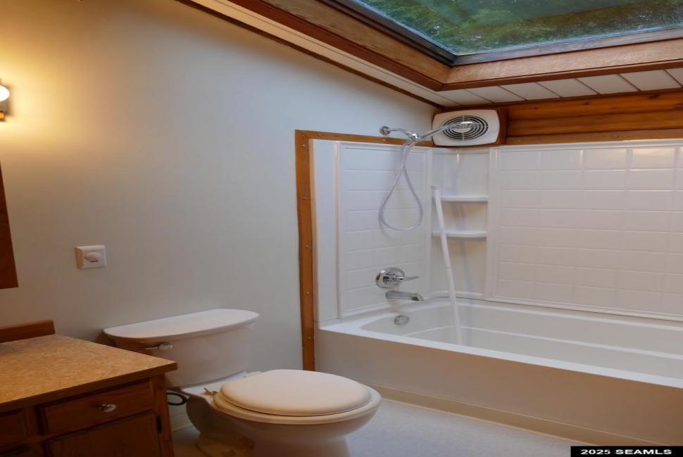 3053 Forss Avenue, Ketchikan, Alaska 99901, 0 , 0 ,0,Duplex,Multifamily,Forss Avenue,0,26018