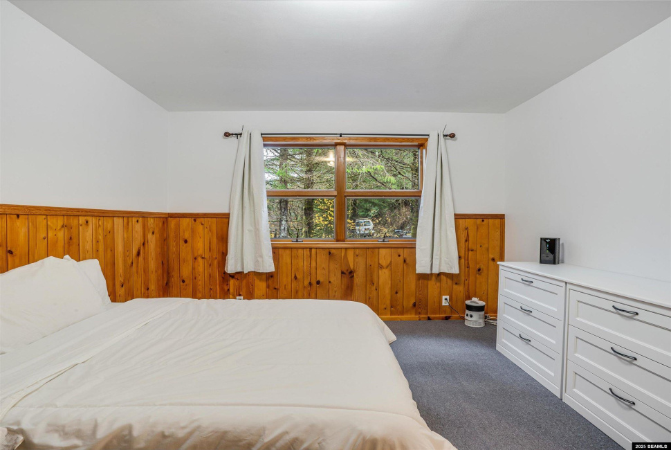 695 Sunset Drive, Ketchikan, Alaska 99901, 0 , 0 ,0,Duplex,Multifamily,Sunset Drive,0,26026