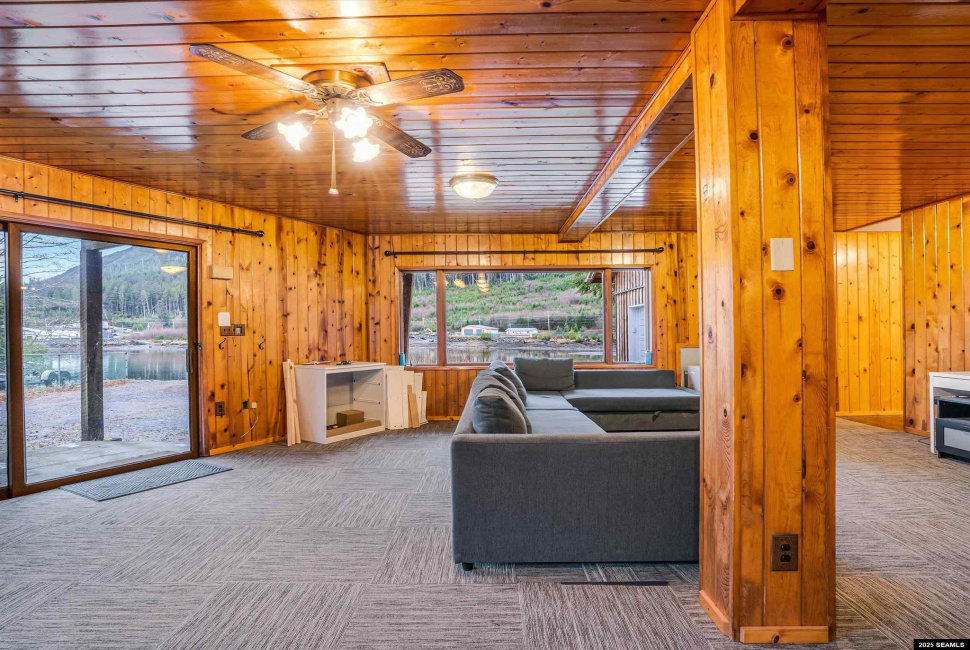 695 Sunset Drive, Ketchikan, Alaska 99901, 0 , 0 ,0,Duplex,Multifamily,Sunset Drive,0,26026