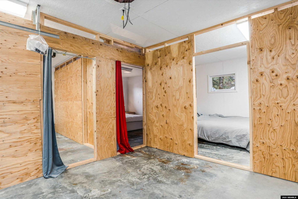 695 Sunset Drive, Ketchikan, Alaska 99901, 0 , 0 ,0,Duplex,Multifamily,Sunset Drive,0,26026