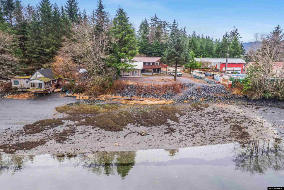 695 Sunset Drive, Ketchikan, Alaska 99901, 0 , 0 ,0,Duplex,Multifamily,Sunset Drive,0,26026