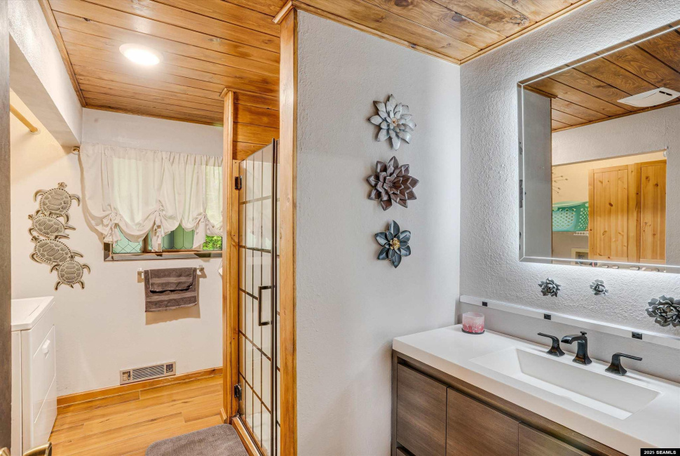 413 Higgins Court, Ketchikan, 99901, 3 Bedrooms Bedrooms, 0 ,2 BathroomsBathrooms,Single Family,Residential,Higgins Court,0,25762