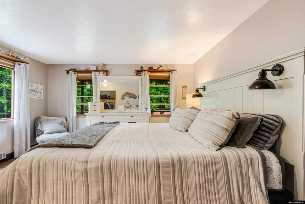 413 Higgins Court, Ketchikan, 99901, 3 Bedrooms Bedrooms, 0 ,2 BathroomsBathrooms,Single Family,Residential,Higgins Court,0,25762