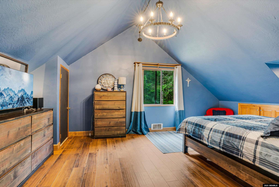 413 Higgins Court, Ketchikan, 99901, 3 Bedrooms Bedrooms, 0 ,2 BathroomsBathrooms,Single Family,Residential,Higgins Court,0,25762