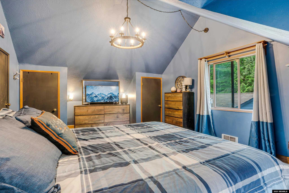 413 Higgins Court, Ketchikan, 99901, 3 Bedrooms Bedrooms, 0 ,2 BathroomsBathrooms,Single Family,Residential,Higgins Court,0,25762