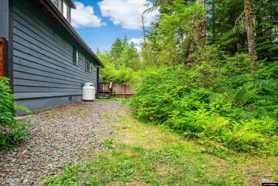 413 Higgins Court, Ketchikan, 99901, 3 Bedrooms Bedrooms, 0 ,2 BathroomsBathrooms,Single Family,Residential,Higgins Court,0,25762