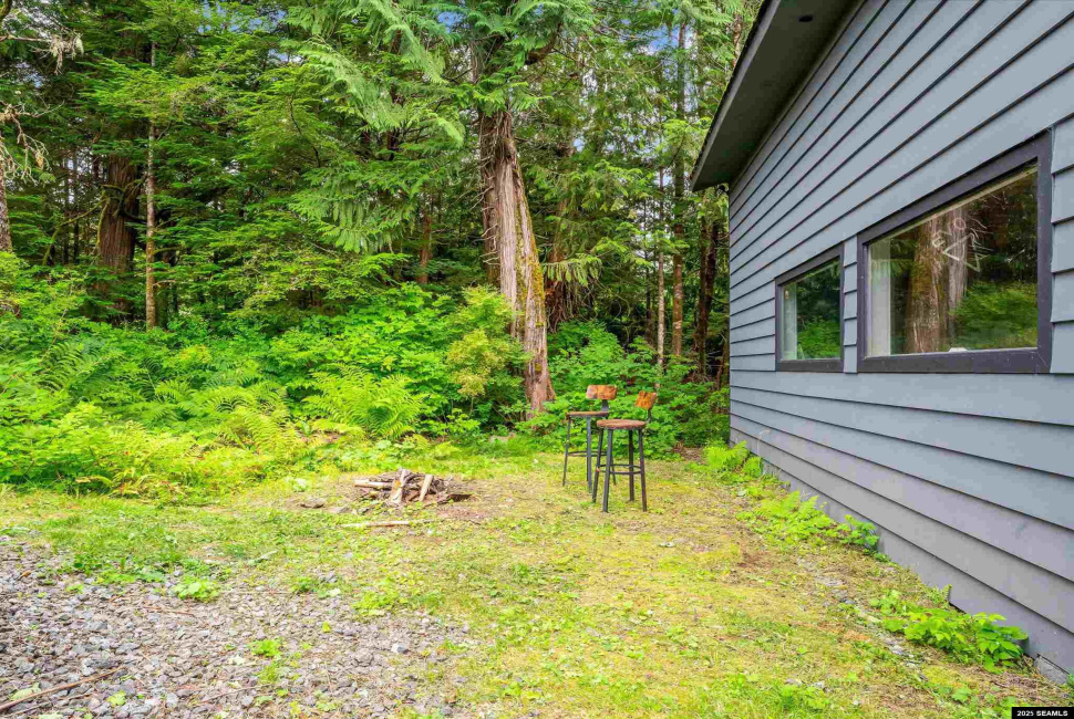 413 Higgins Court, Ketchikan, 99901, 3 Bedrooms Bedrooms, 0 ,2 BathroomsBathrooms,Single Family,Residential,Higgins Court,0,25762