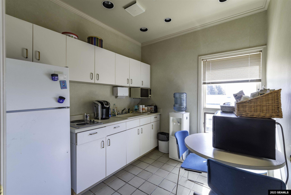 426 Main Street, Ketchikan, Alaska 99901-9999, 0 , 0 ,0,Office/warehouse,Commercial/industrial,Main Street,0,23313