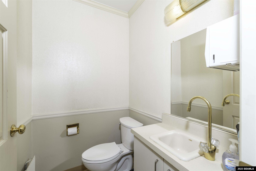 426 Main Street, Ketchikan, Alaska 99901-9999, 0 , 0 ,0,Office/warehouse,Commercial/industrial,Main Street,0,23313